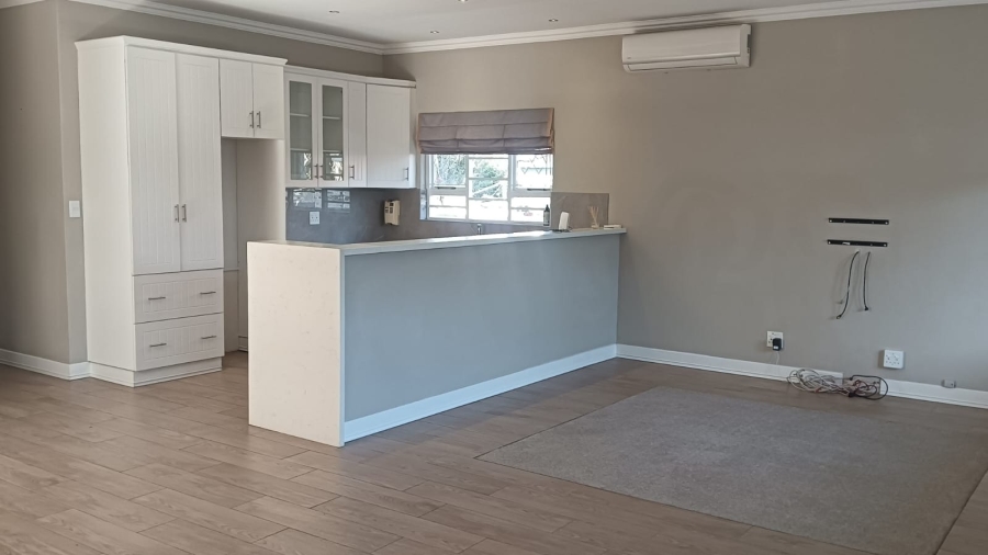 3 Bedroom Property for Sale in Vincent Eastern Cape